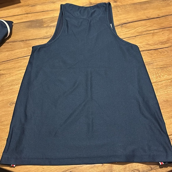 Tracksmith Van Cortlandt Kit - Picture 6 of 9